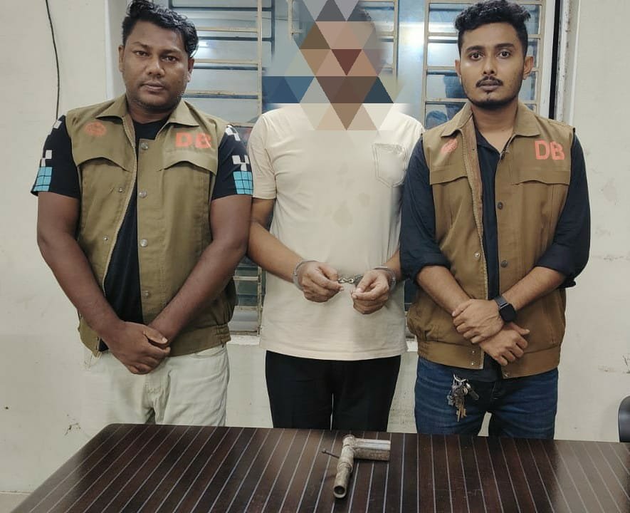 নোয়াখালীতে আ.লীগ নেতা পাইপগানসহ গ্রেপ্তার