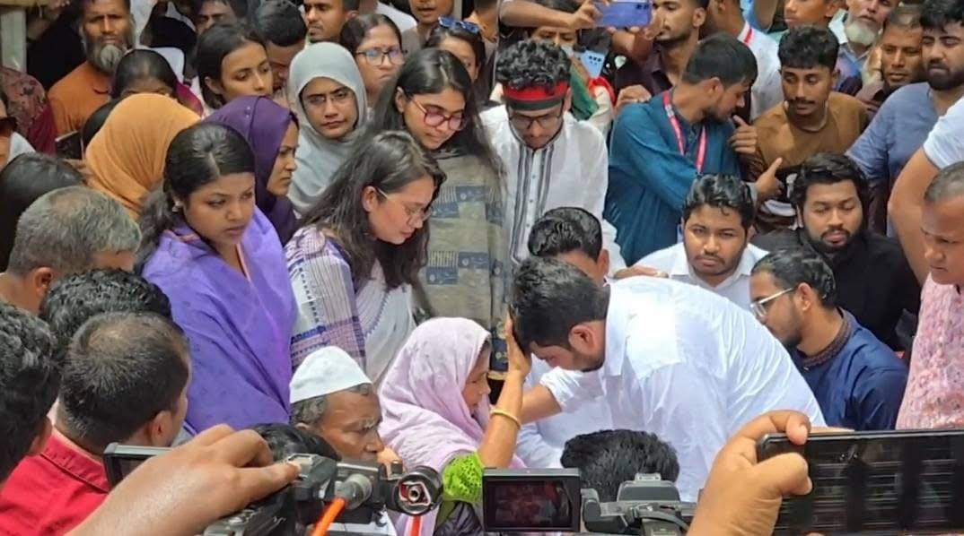 জুলাইকে গণজাগরণ ও ঐক্যের মাসে পরিণত করার আহ্বান প্রধান উপদেষ্টার