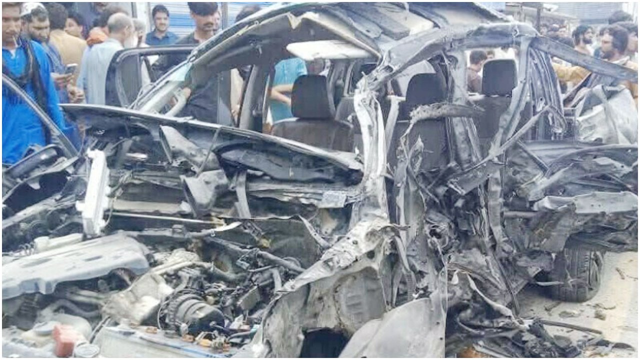পাকিস্তানে বোমা হামলায় সহকারী কমিশনারসহ পাকিস্তানে ৫, টিটিপিকে সন্দেহ