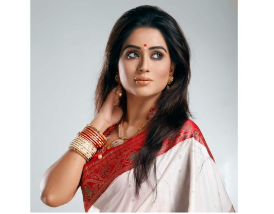 জনপ্রিয় অভিনেত্রী জাকিয়া বারী মম পদত্যাগ করলেন চলচ্চিত্র অনুদান কমিটিতে