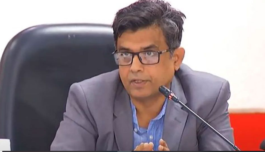 ন্যূনতম ৩০ হাজার টাকা বেতন করতে হবে সাংবাদিকদের - প্রেস সচিব শফিকুল আলম
