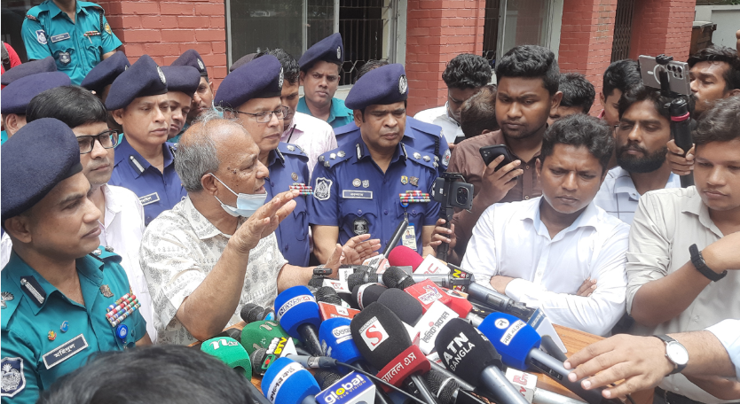 স্বরাষ্ট্র ও কৃষি উপদেষ্টা জাহাঙ্গীর আলম চৌধুরী: মব (গণপিটুনি) ঘটনায় কেউ ছাড় পাবে না