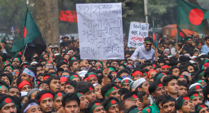 বাড্ডায় আন্দোলনে গুলিবিদ্ধ হয়ে শহীদ হাছান: ছেলেকে হারিয়ে নিঃস্ব এক বাবা-মায়ের কান্না