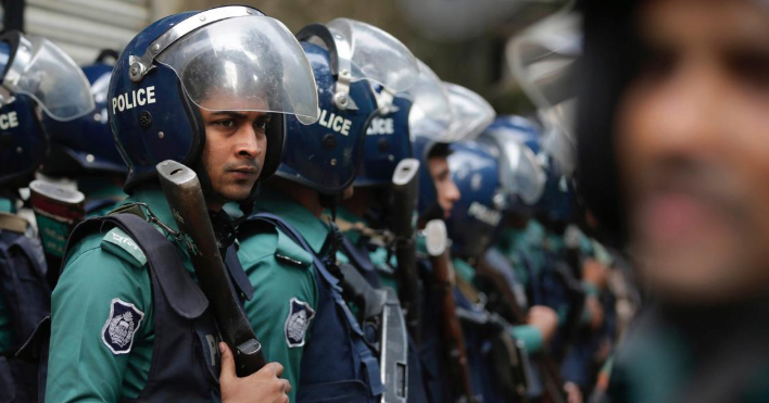 সারা দেশে বেড়েছে হত্যা, ডাকাতি ও ছিনতাই, পুলিশের দাবি আইনশৃঙ্খলা নিয়ন্ত্রণে