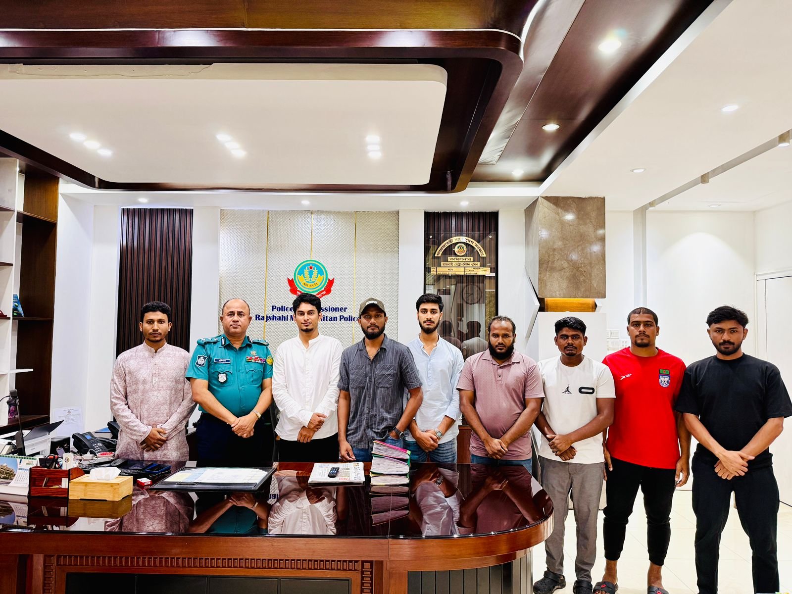 আরএমপি কমিশনারের সাথে জুলাই রেভল্যুশনারী এলায়েন্স-এর সৌজন্য সাক্ষাৎ ও মতবিনিময়