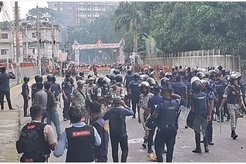গোপালগঞ্জে এনসিপির সমাবেশ ঘিরে হামলা-সংঘর্ষ, নিহত ৪