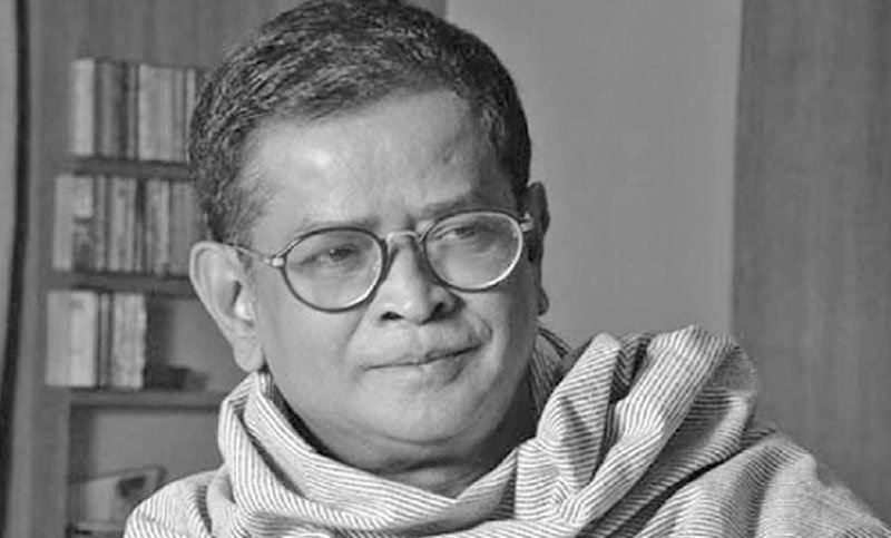 হুমায়ূন আহমেদ: লেখকজাদুকরের বিদায়ের দিন আজ