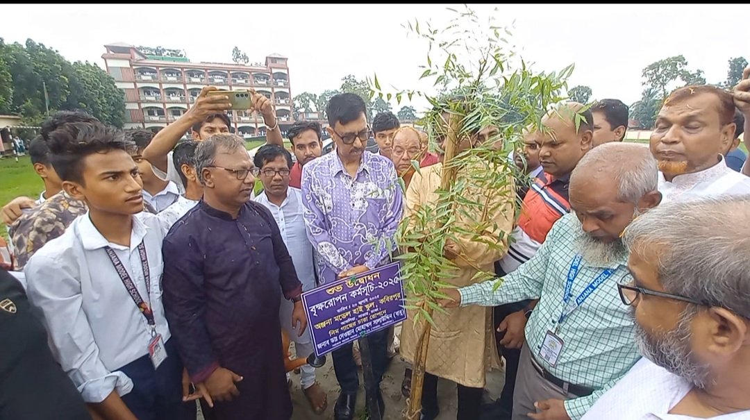 আশুলিয়ায় সবুজ ভবিষ্যতের প্রত্যয়ে বৃক্ষরোপণ কর্মসূচি