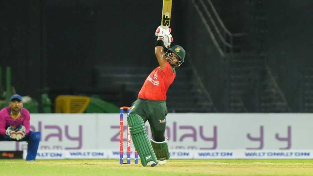 বর্তমানে থাকার চেষ্টা করছি, ভবিষ্যৎ নয়: পারভেজ হোসেন ইমন