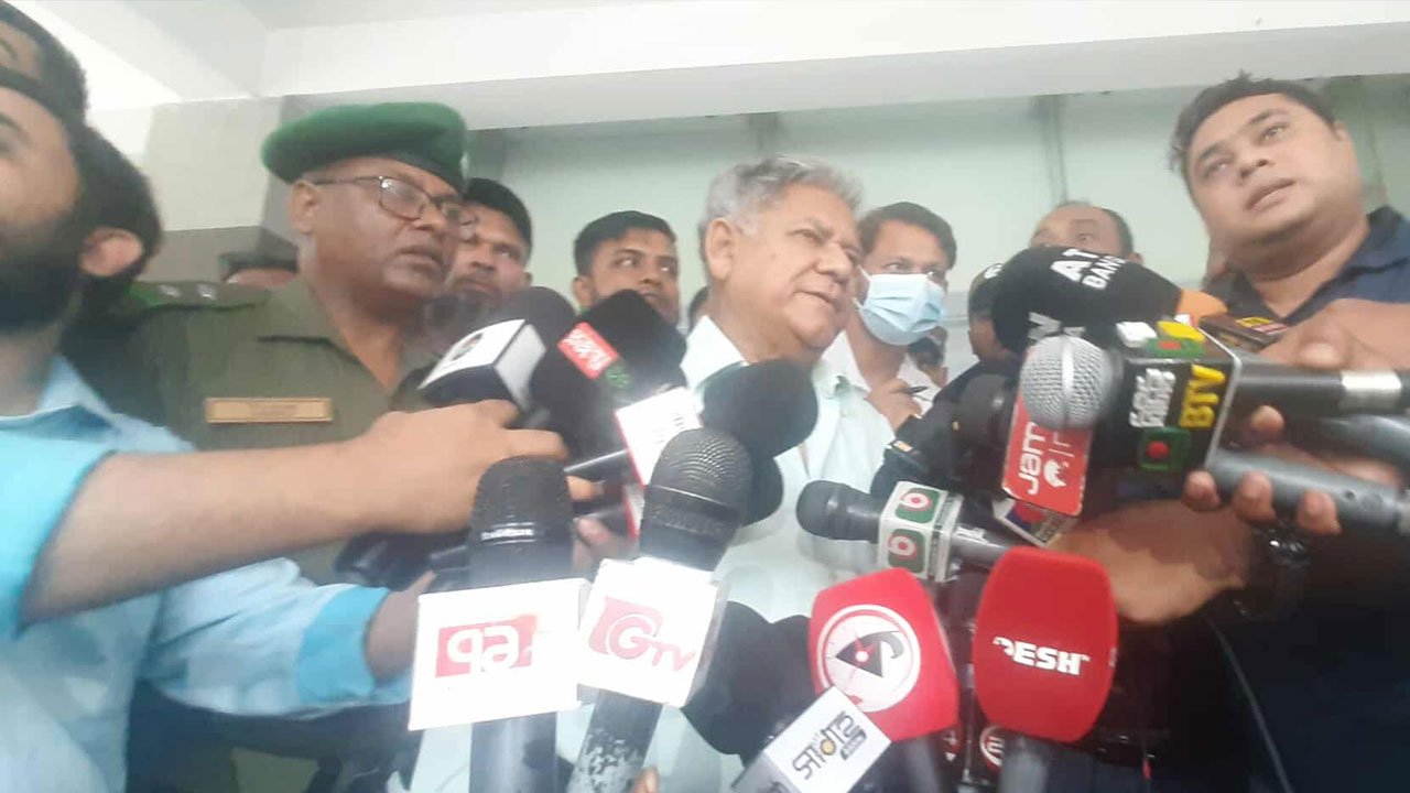 “বিমান প্রশিক্ষণের স্থান পুনর্বিবেচনার সময় এসেছে” — ব্রিগেডিয়ার জেনারেল (অব.) এম সাখাওয়াত হোসেন
