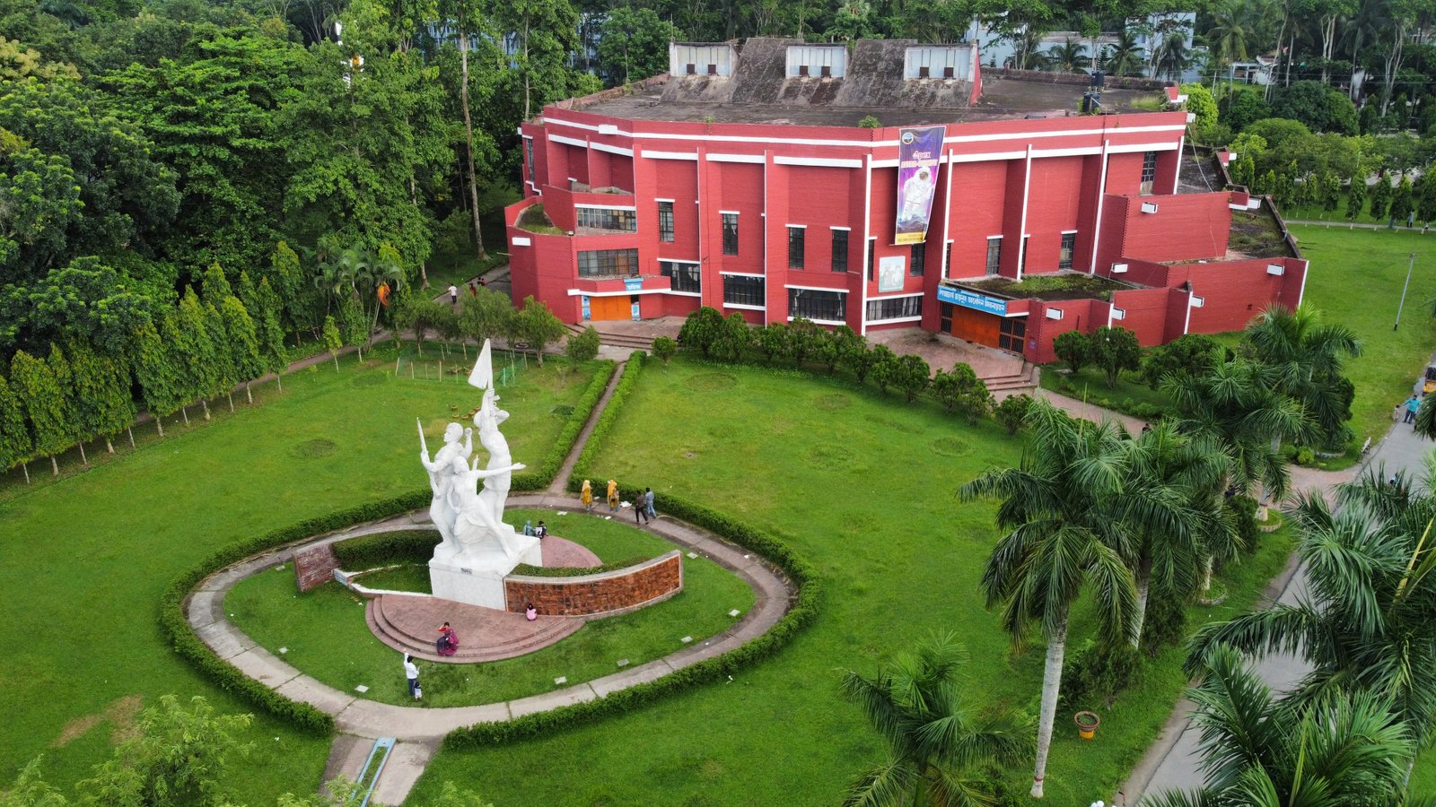 উচ্ছৃঙ্খল আচরণ ও শৃঙ্খলা ভঙ্গের অভিযোগে বাকৃবিতে ১৫ নারী শিক্ষার্থী বহিষ্কার!