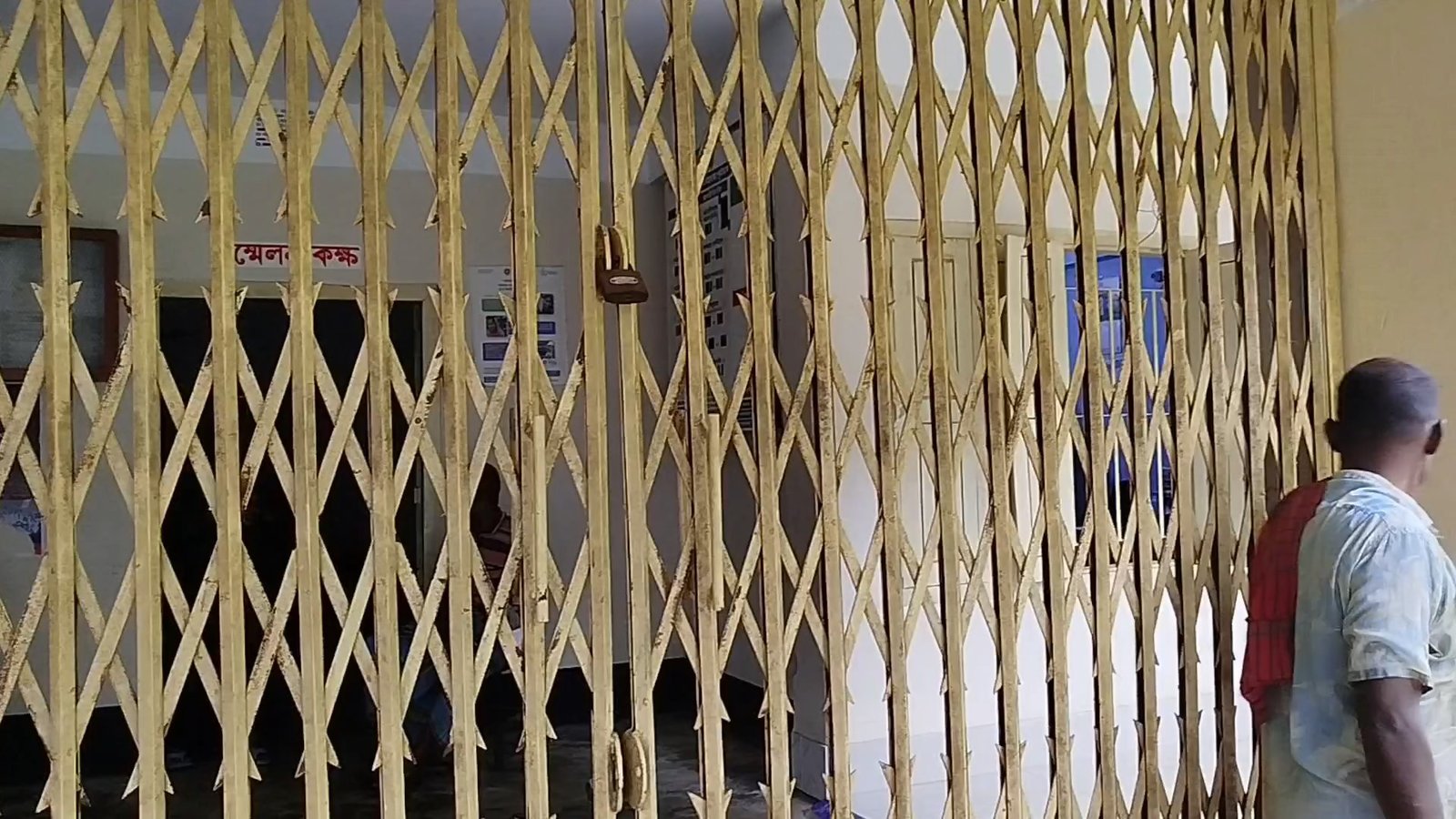 শৈলকুপায় ইউনিয়ন পরিষদে তালা দেওয়ার অভিযোগে ইউনিয়ন বিএনপি’র সাধারণ সম্পাদকসহ আটক-৬