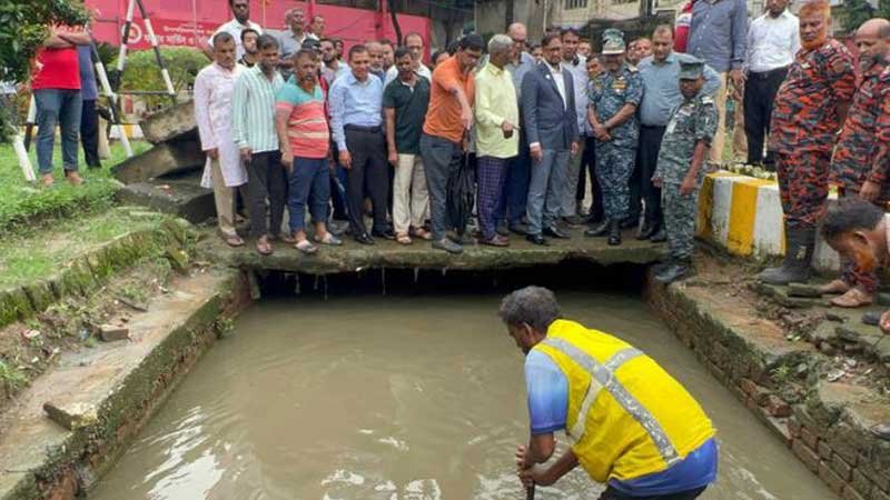 জলাবদ্ধতা রোধে নগরবাসীকেও সচেতন হতে হবে : চসিক মেয়র