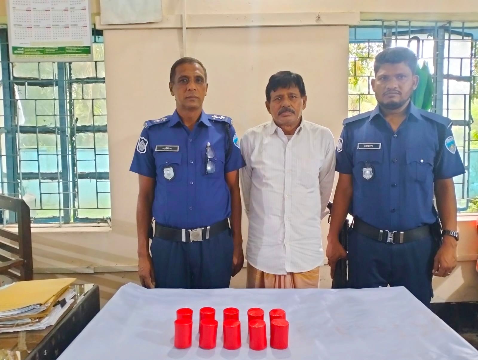 আ'লীগ নেতাকে বাড়িতে রাখায় তাঁতী দল নেতা বহিস্কার