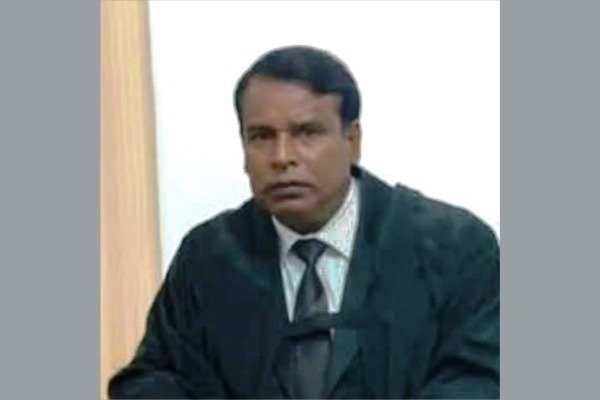 চাঁপাইনবাবগঞ্জ সীমান্তে নেত্রকোণার আওয়ামী লীগ নেতা গ্রেপ্তার