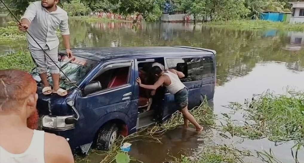 একই পরিবারের ৭জনের মৃত্যু, চালকের বিরুদ্ধে মামলা