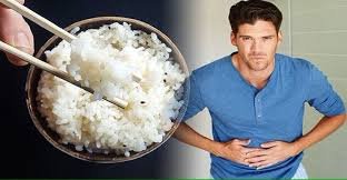 বেঁচে যাওয়া ভাত বার বার গরম করে খাওয়া কি নিরাপদ?