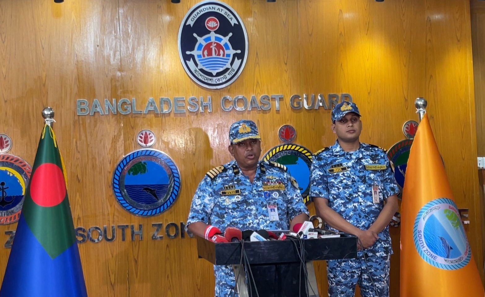 অসাধু জেলে ও ব্যবসায়ীদের কারণে ধ্বংস হচ্ছে সামুদ্রিক জীববৈচিত্র-কোস্টগার্ড জোনাল কমান্ডার