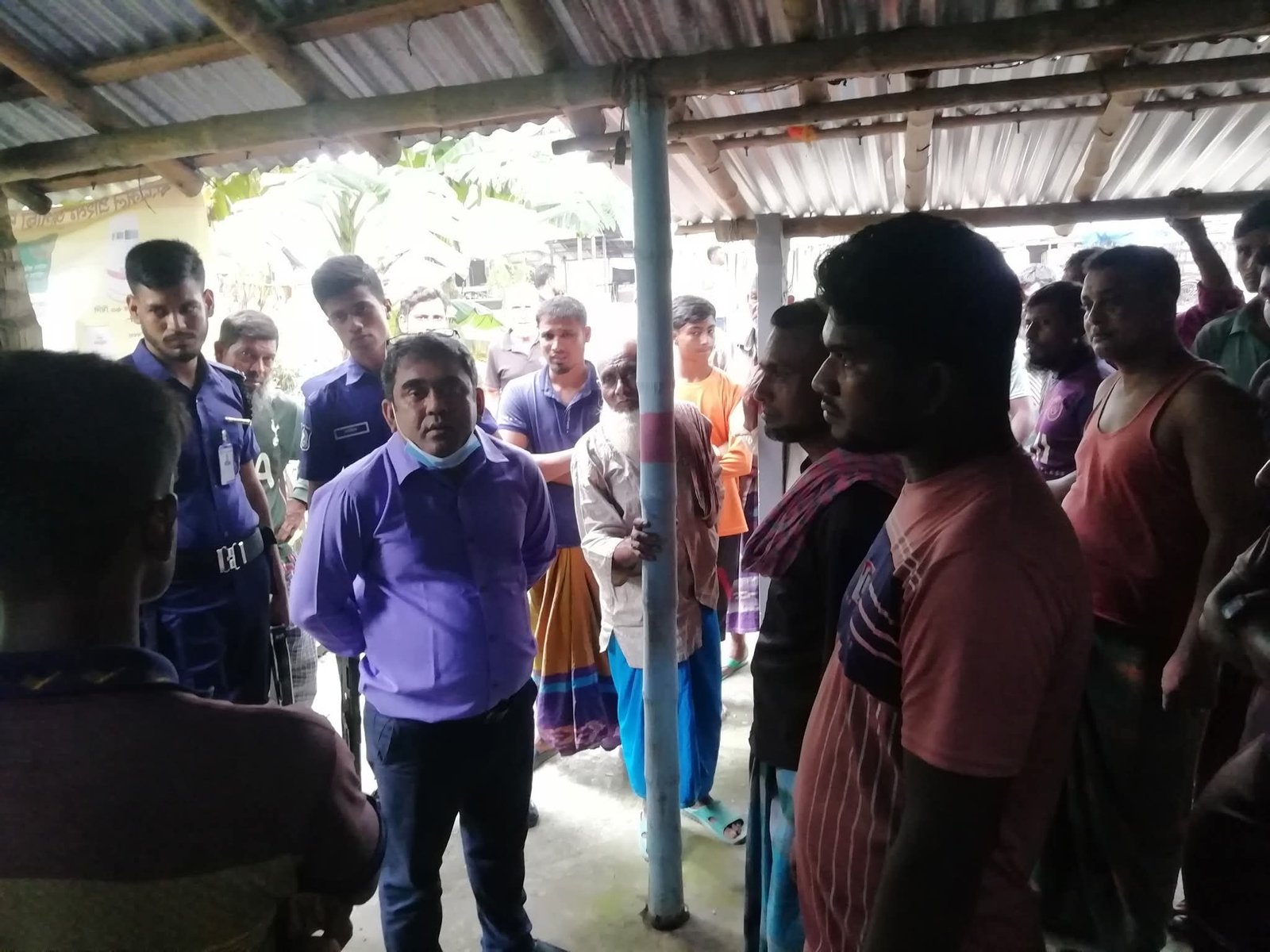 চুয়াডাঙ্গায় অধিক দামে সার বিক্রির অভিযোগে ব্যবসায়ীর জরিমানা