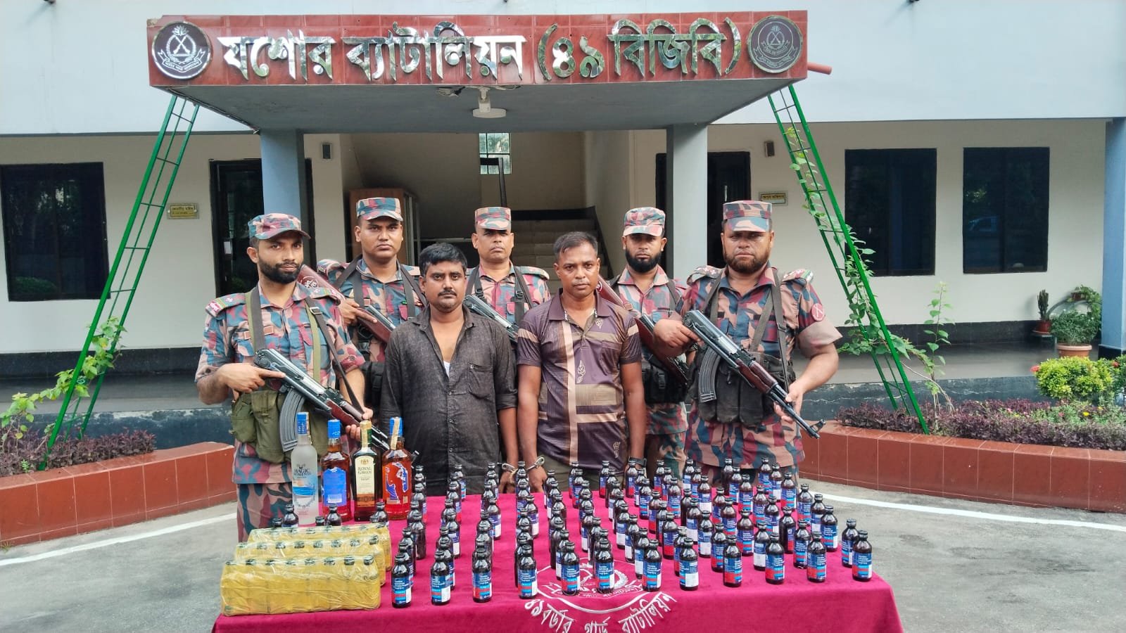 যশোরে বিদেশি মদসহ ভারতীয় নাগরিক আটক!