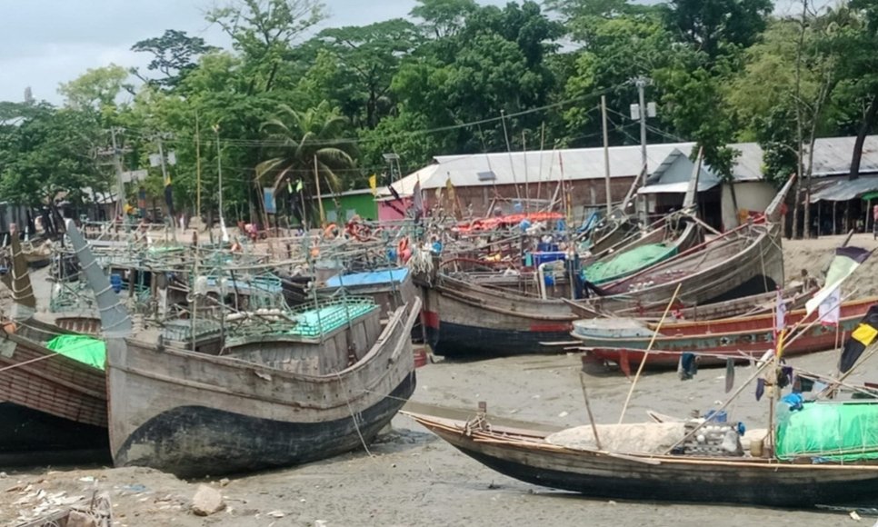 আজ মধ্যে রাত থেকে ২২ দিন মেঘনায় মাছ ধরা নিষিদ্ধ!