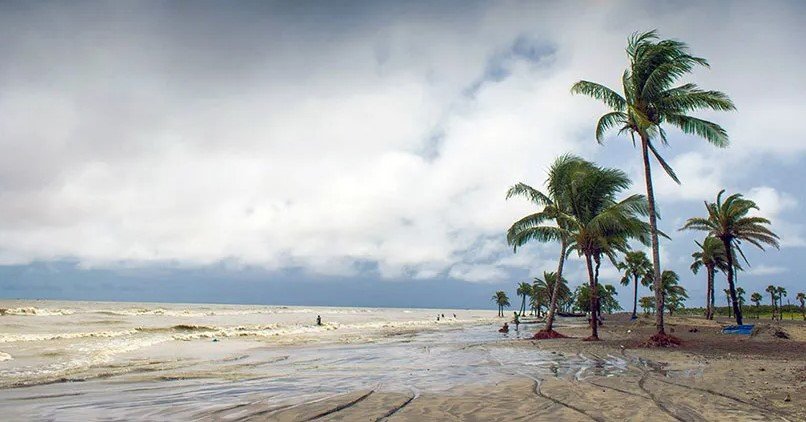 মানববন্ধন ও হোটেল বন্ধ ঘোষণায় উত্তপ্ত কুয়াকাটা!