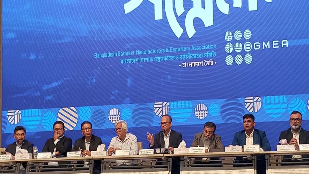 ‘বিদেশিদের কথায় চলছে সরকার’—বিজিএমইএ