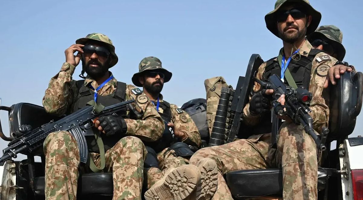 সীমান্তে অভিযানে গিয়ে পাকিস্তানের ৬ সেনা নিহত