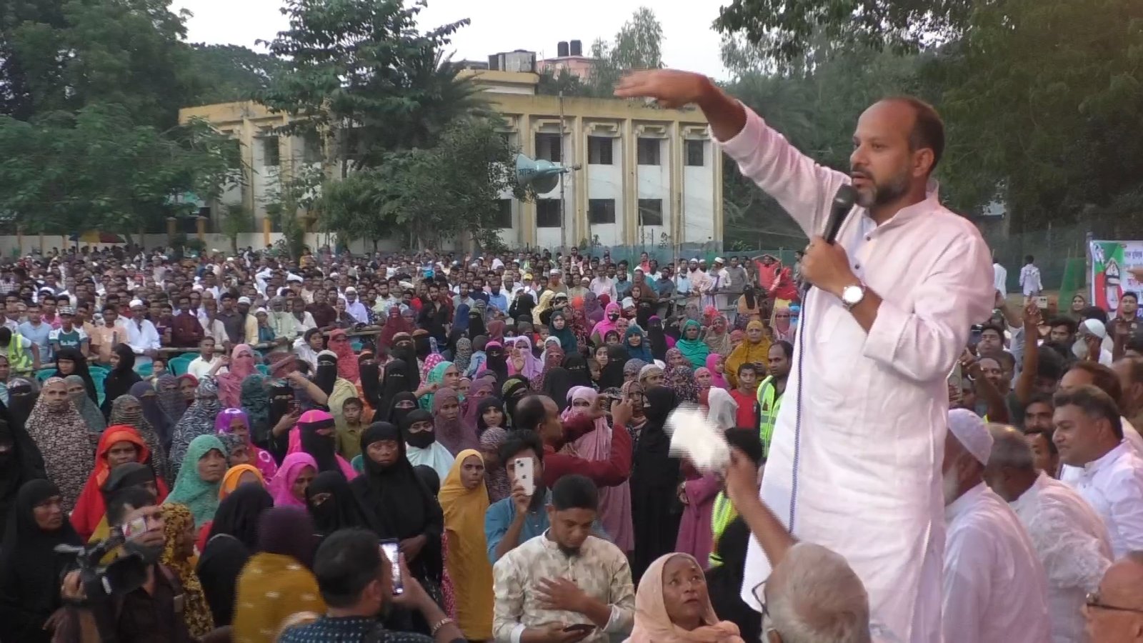 বিএনপির সিদ্ধান্তের বিরুদ্ধে যারা কাজ করছে তাদের পিছনে জামায়াত ও আওয়ামী লীগের অর্থ রয়েছে... ওবায়দুল হক নাসির