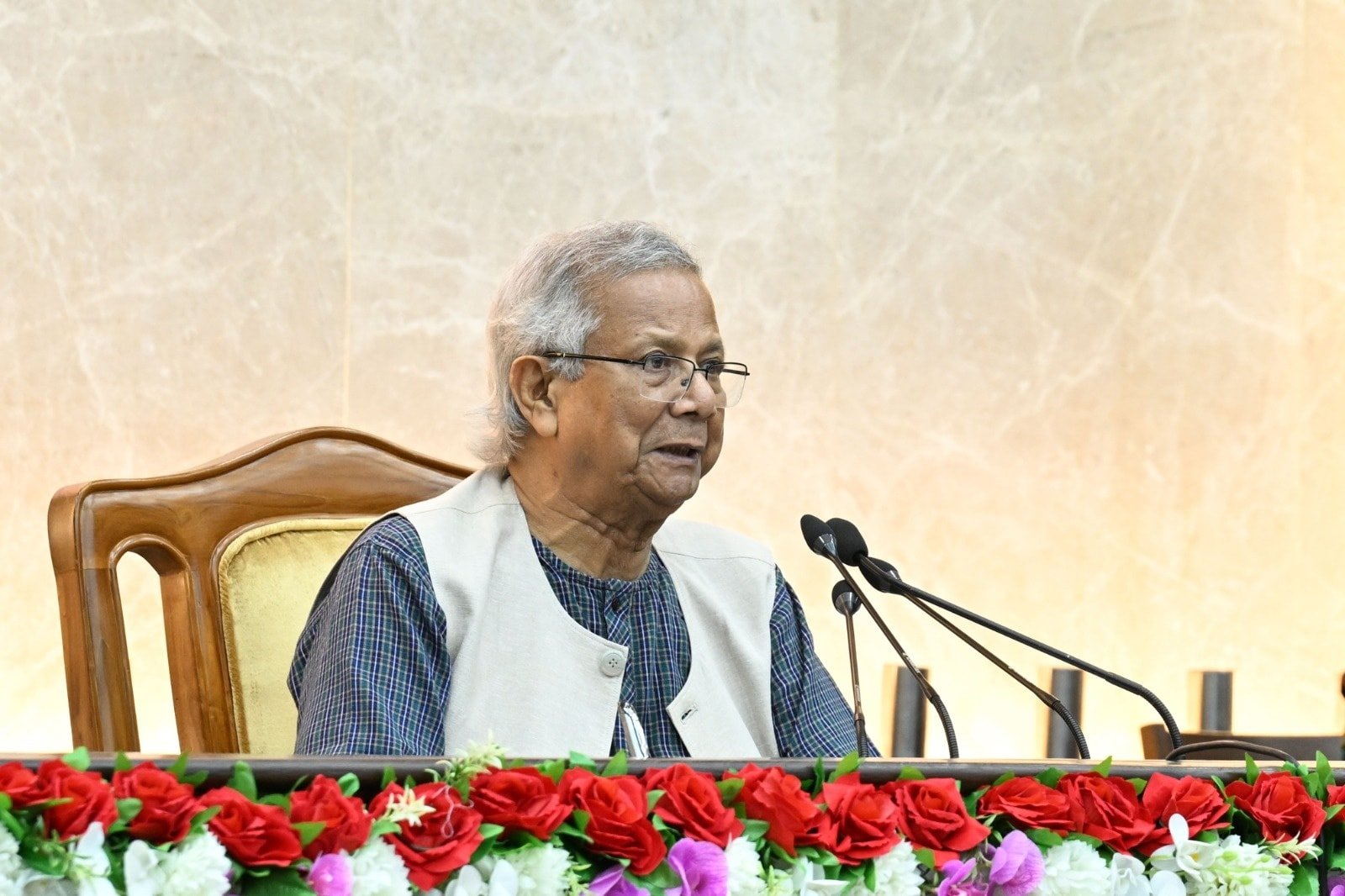 "নির্বাচনকে শান্তিপূর্ণ, উৎসবমুখর ও আনন্দময় করতে সেনাবাহিনীর সহায়তা প্রয়োজন"