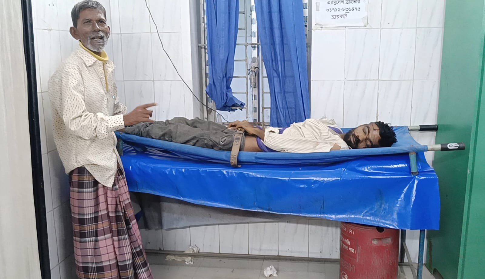 রেললাইনের পাশ দিয়ে হেঁটে যাচ্ছিলেন, ট্রেনের ধাক্কায় প্রাণ গেল যুবকের