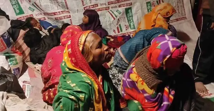 বাংলাদেশি দাবি করে ১৪ ভারতীয় নাগরিককে সীমান্তে ঠেলে দিল বিএসএফ