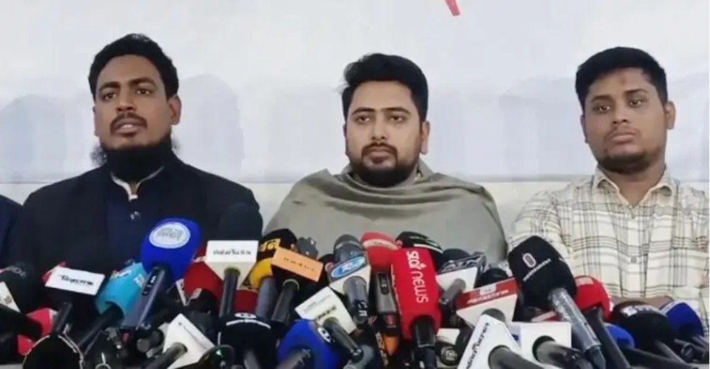 জামায়াতসহ ৮ দলীয় জোটে যাওয়ার আনুষ্ঠানিক ঘোষণা দিলেন নাহিদ